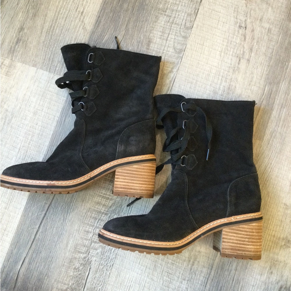 LAST CHANCE Timberland lace up winter boho boots